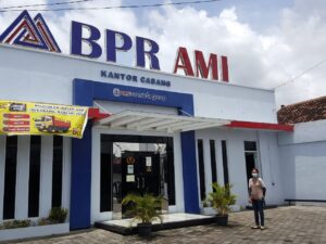 Info Gaji PT. BPR Artha Mlatiindah Terlengkap